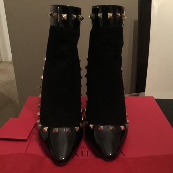 Valentino Black Patent & Suede Rockstud Booties $PRICE DROP⬇️ - Picture 8 of 8